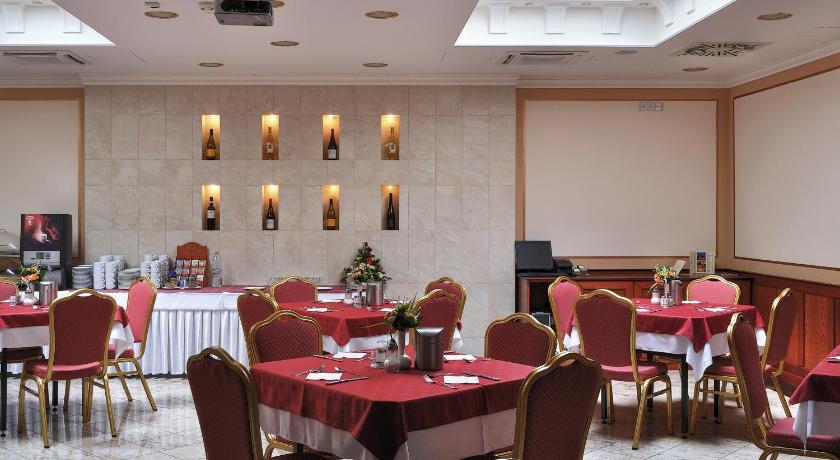 Hotel Kodmon - image 12