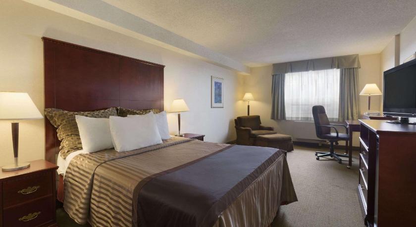 Travelodge by Wyndham Vancouver Airport