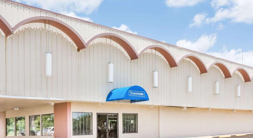 Travelodge by Wyndham Shreveport LA photo
