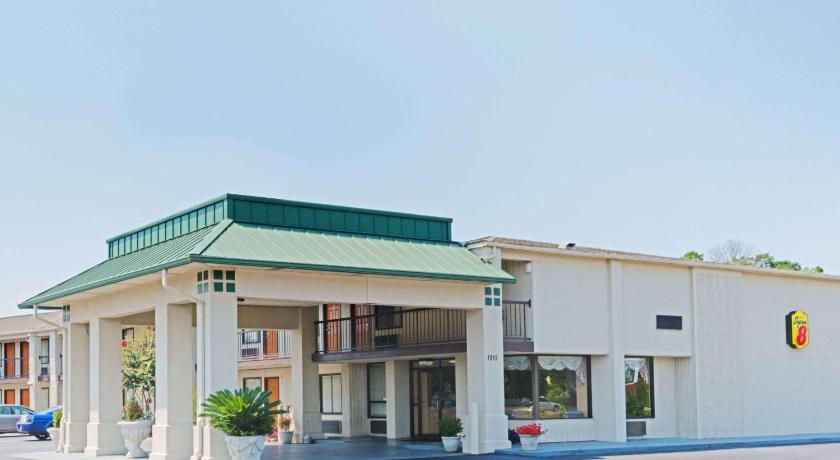 Baymont by Wyndham Troy — Hotel in Troy (AL)