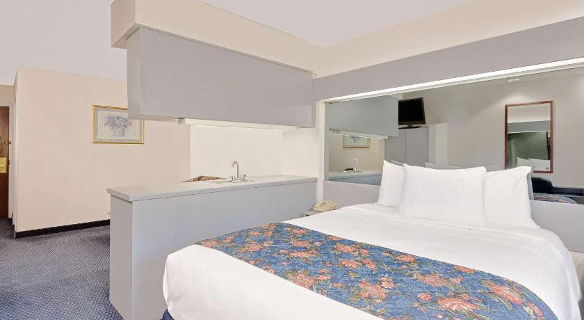 Microtel Inn & Suites by Wyndham Hagerstown