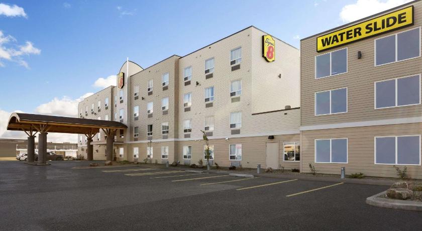 Super 8 By Wyndham Lloydminster