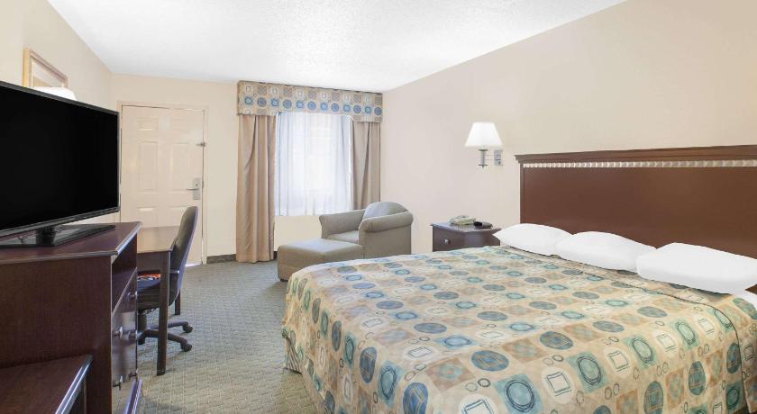 Super 8 By Wyndham Corpus Christi