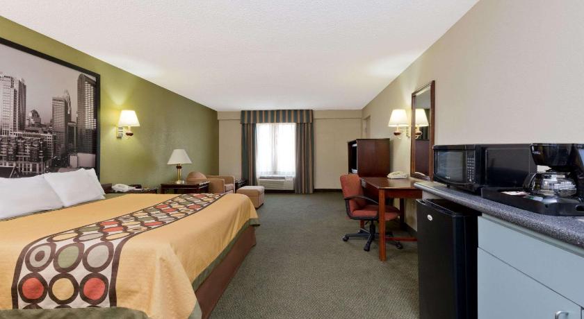 Super 8 By Wyndham Huntersville/Charlotte Area