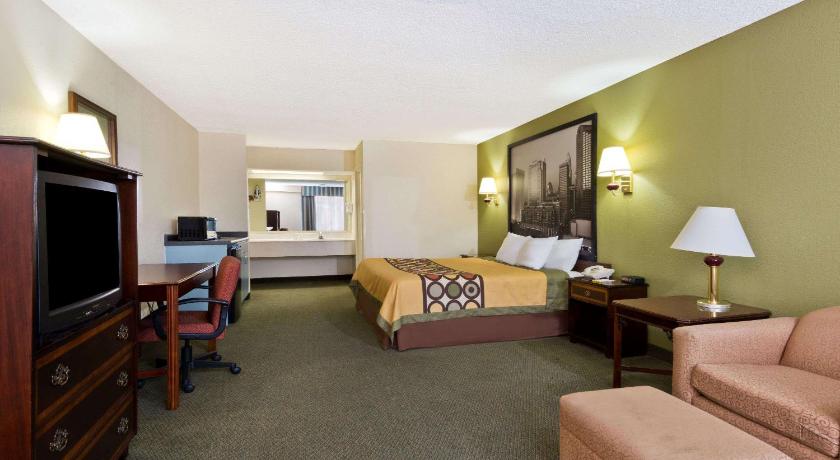 Super 8 By Wyndham Huntersville/Charlotte Area