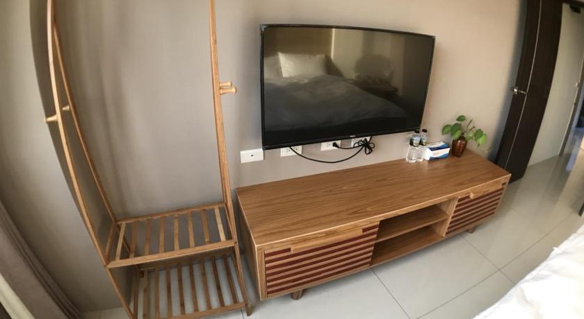 Image of Three-Bedroom Apartment 16