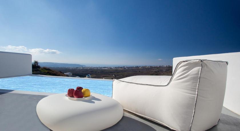 Alunia Incognito Suites - Adults Only — Hotel in Santorini