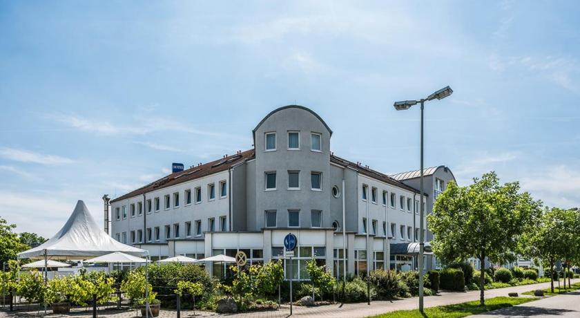 Hotel Residenz Limburgerhof photo