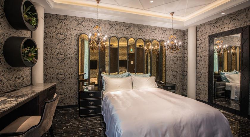 Image of Superior Double Room (Check in after 23:00) 17
