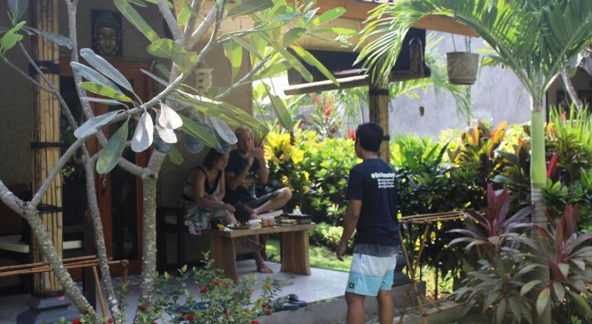 Yuda Menjangan Homestay photo
