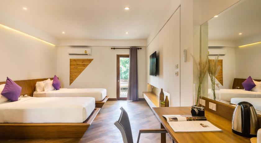 Image of Deluxe Room 3