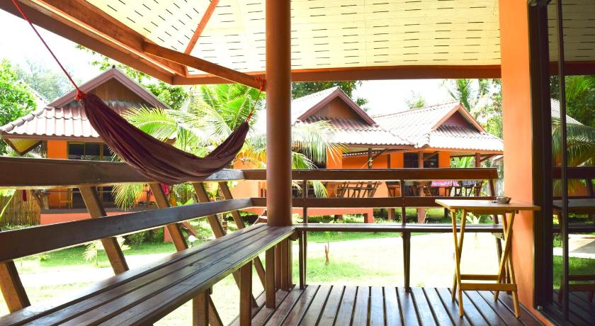 Lanta Pearl Beach Resort - image 48