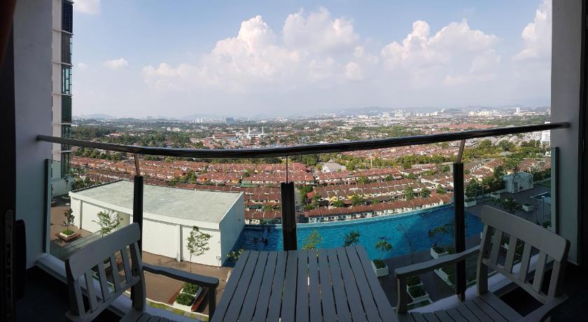 a large building with a view of the ocean, EVO SOHO Suites in Kuala Lumpur
