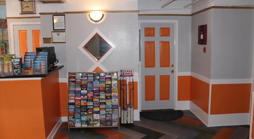 Layne Hotel photo