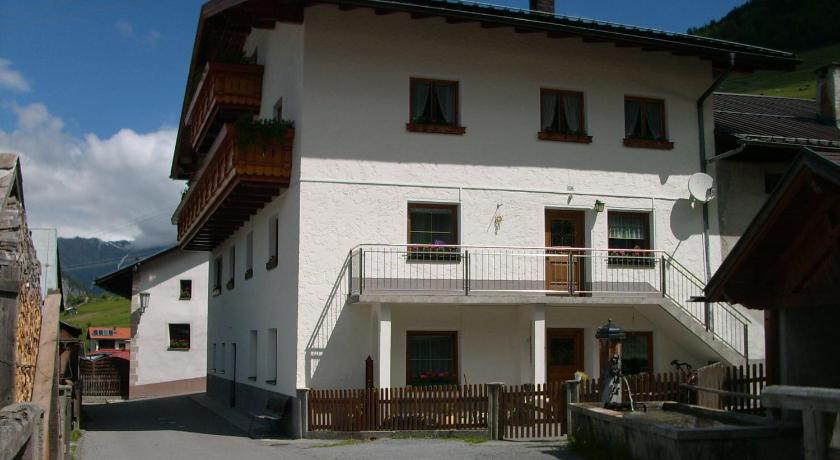 Apart Panoramablick — Hotel in Faschina