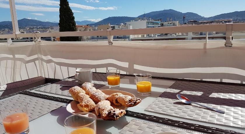 Immagine di Appartamento con Terrazza (Apartment with Terrace) 5