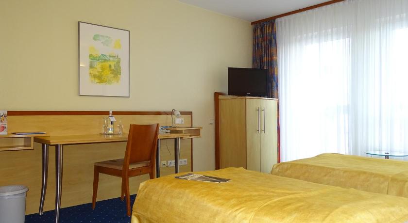 Comfort Single Room, Hotel Ascot Bristol in Potsdam