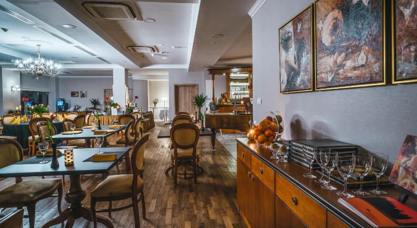 Zakopane Hotel Paryski Art & Business Zakopane - Basen Jacuzzi Sauna Malpi Gaj 4-Star Hotel suite