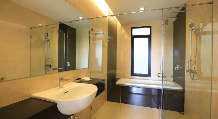 Image of Grand Park View King Room 2