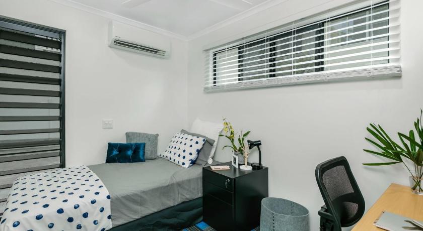 MiHaven Shared Living - Pembroke Gatton St photo
