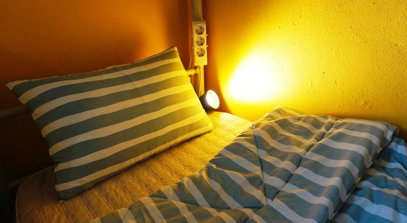 Image of 8 Mixed Dormitory Room 14