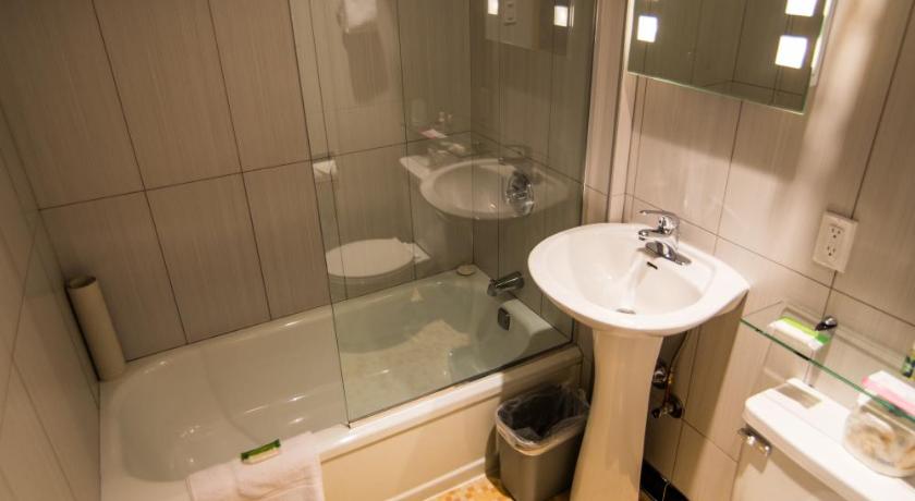 Adventure Hotel