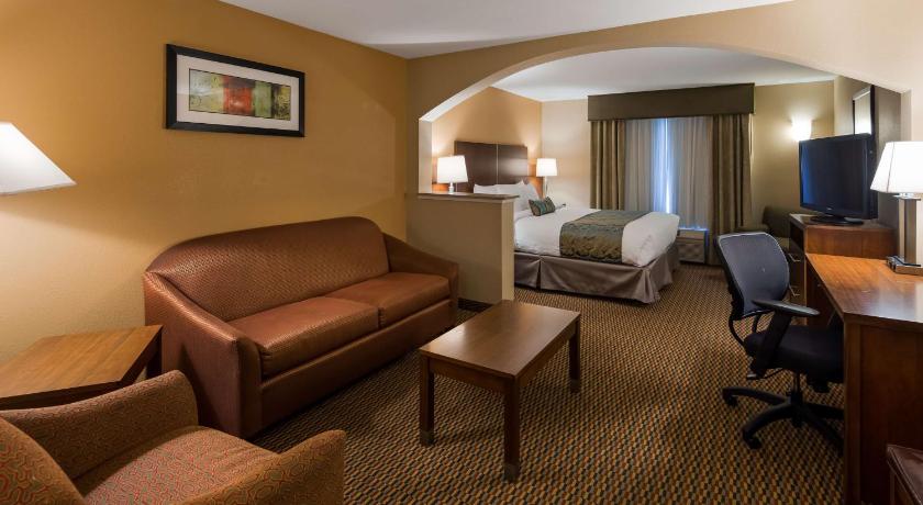 Best Western Plus Airport Inn and Suites