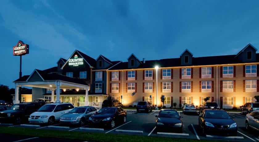 Country Inn & Suites by Radisson, Chambersburg, PA