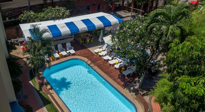 Porterhouse Beach Hotel - image 16