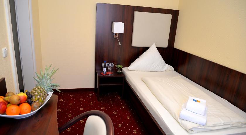 Image of Single Room 1