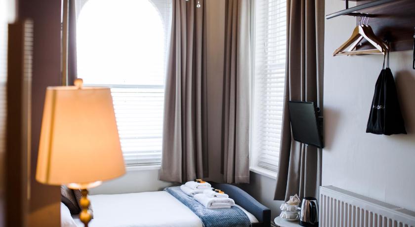 Image of Small Double Room 1