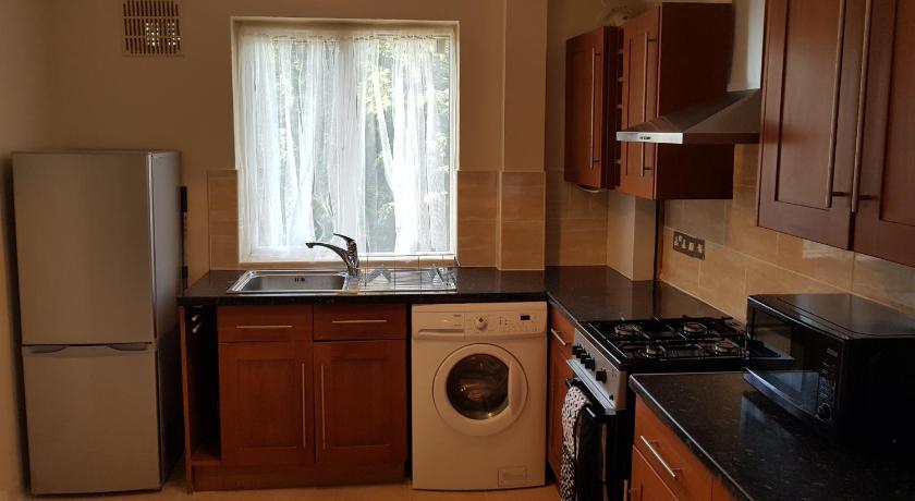 Elegant and spacious 2 bedroom photo