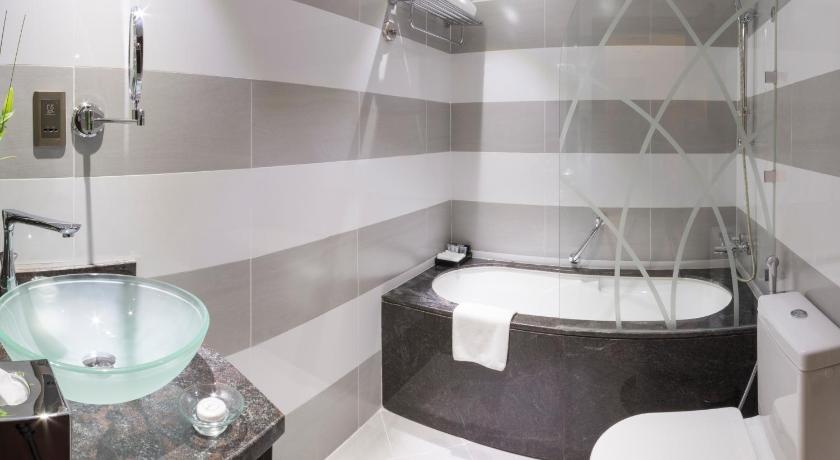 Image of 2 Bedroom Suite 14