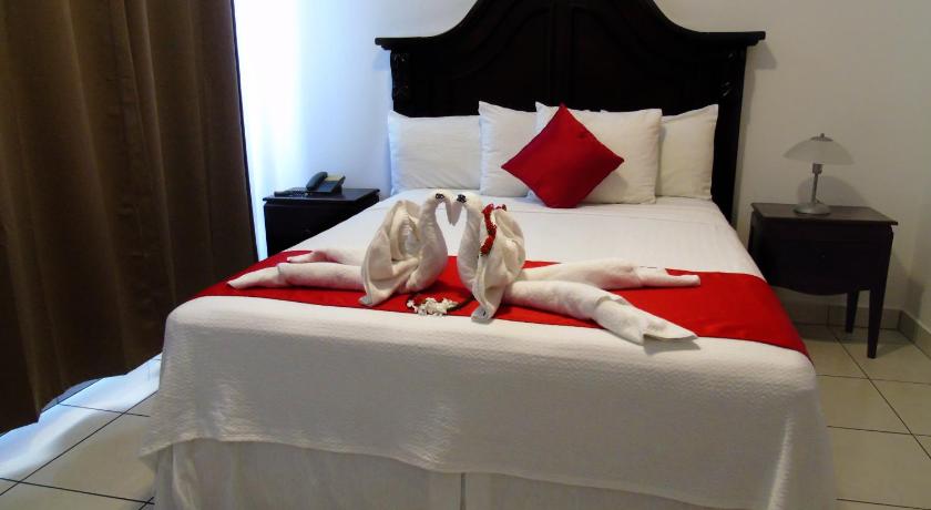 Hotel Los Pinos photo