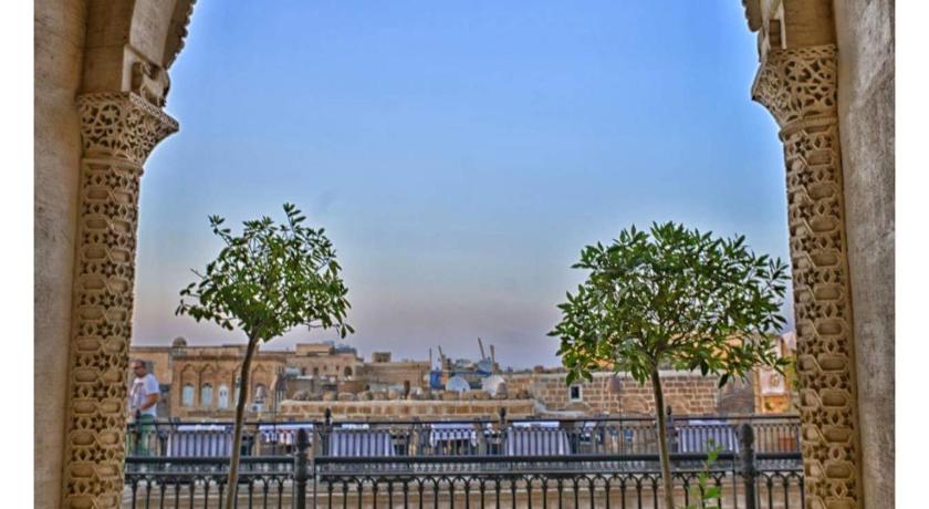 Shmayaa Hotel photo