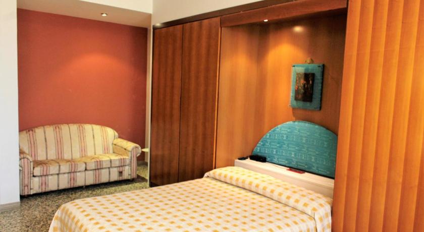Фото: Двухместный номер с 1 кроватью или 2 отдельными кроватями (Double or Twin Room) 3