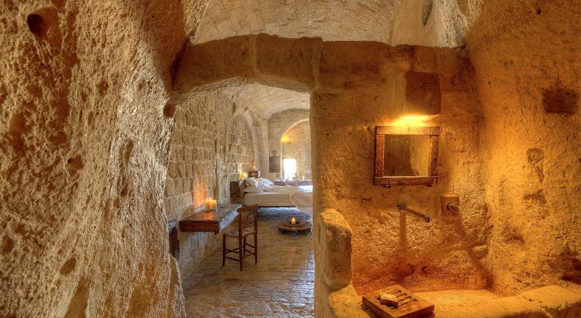 Sextantio Le Grotte Della Civita Hotel