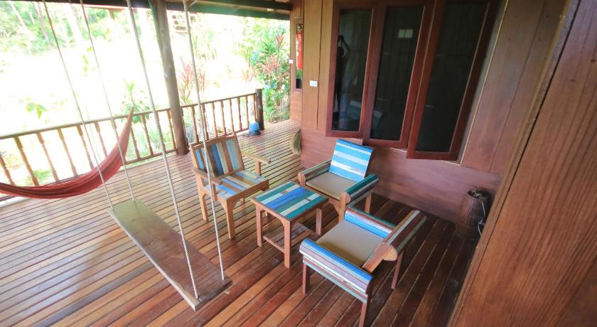 Family Double Room, Longtail Beach Resort in Ko Pha-ngan