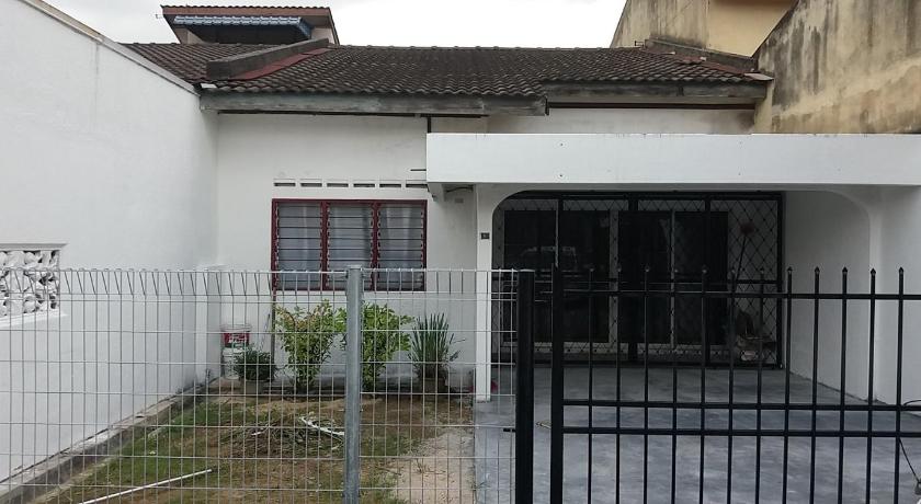 Batu Berendam Homestay photo