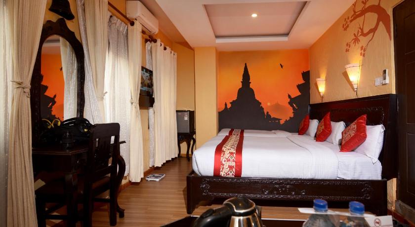 Image of Super Deluxe Room with Bathtub 8