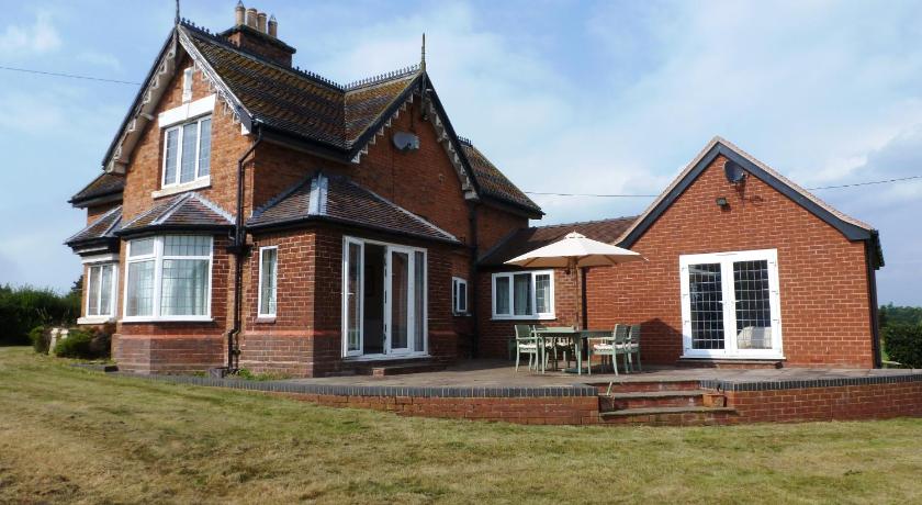 Moss Cottage photo