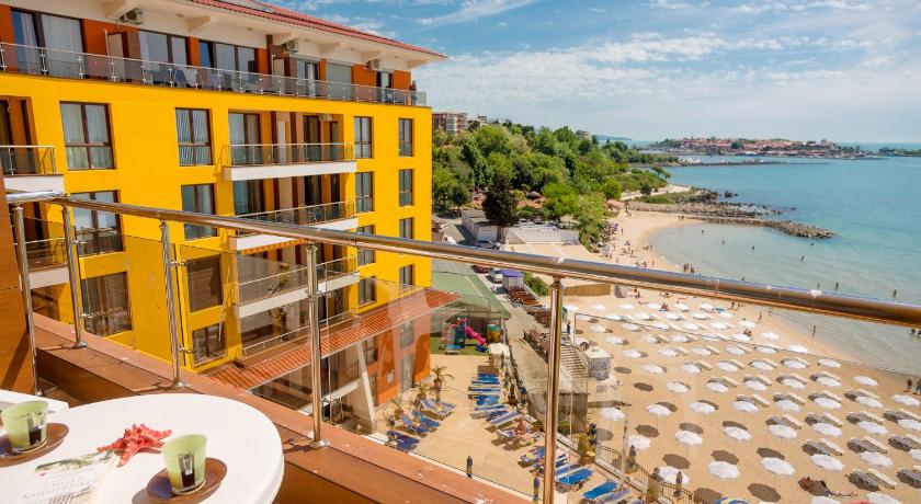 Apartment complex Mirage of Nessebar — Hotel in Nessebar