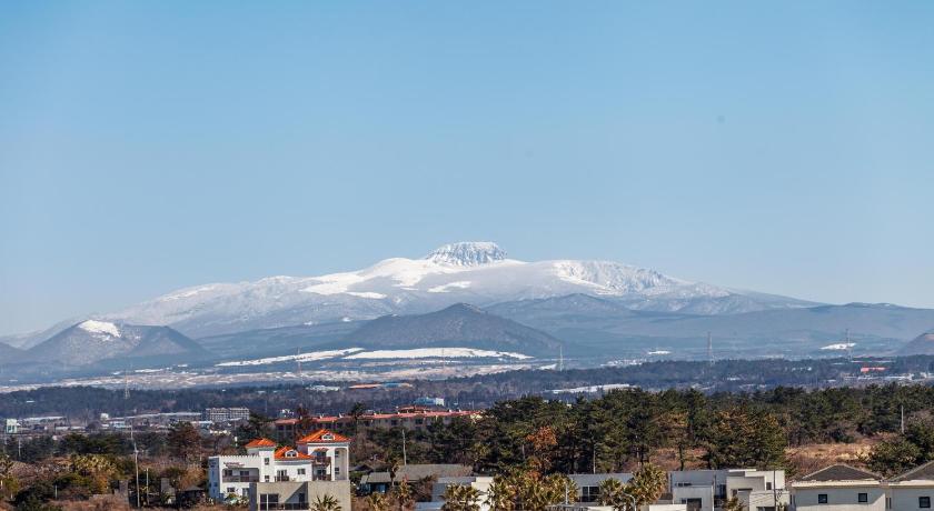 Image of Studio Double 9