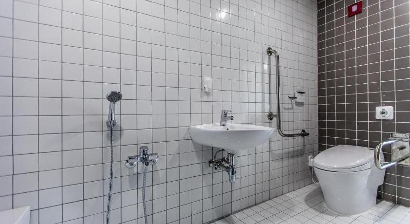 Image of Standard Suite 8