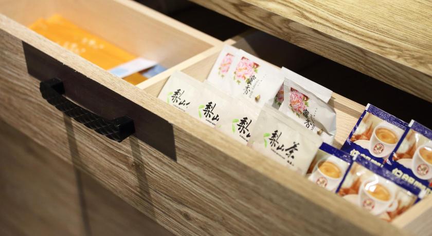 Image of Quadruple Room with Sea View 17