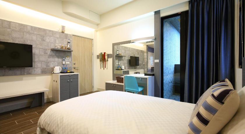 Image of Deluxe Twin Room 0