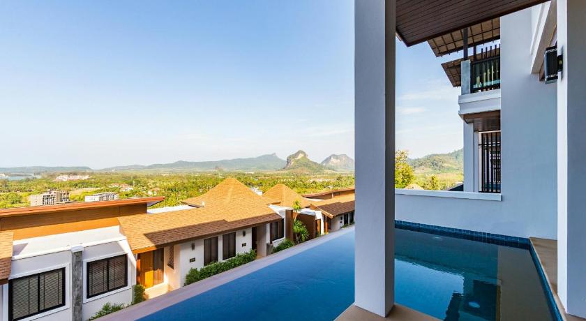 a house with a view of the ocean, Andakiri Pool Villa Panoramic Sea View in Krabi