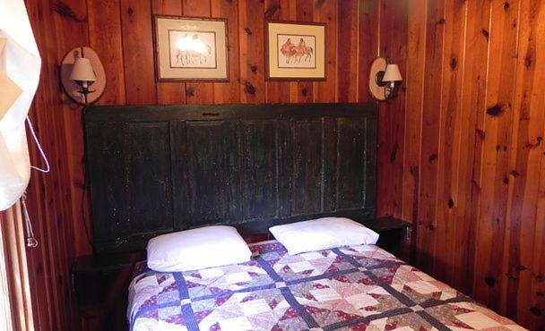 Apache Village Cabins 311 Mechem Drive Ruidoso