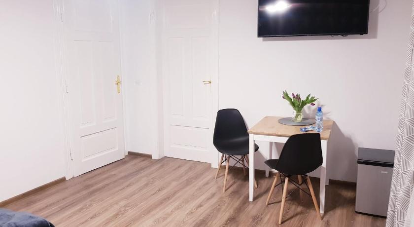 Guest Room ROWNA photo