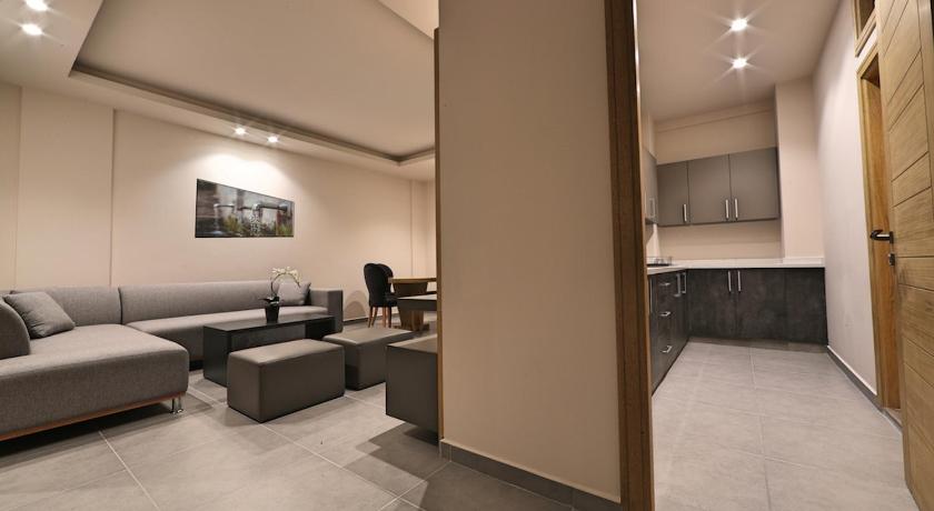 The Residence 649 photo